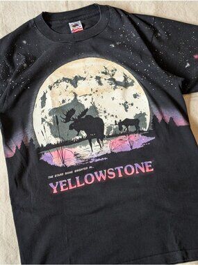 Vintage 1991 Yellowstone AOP Black Graphic Single Stitch Tee FOTL USA Medium